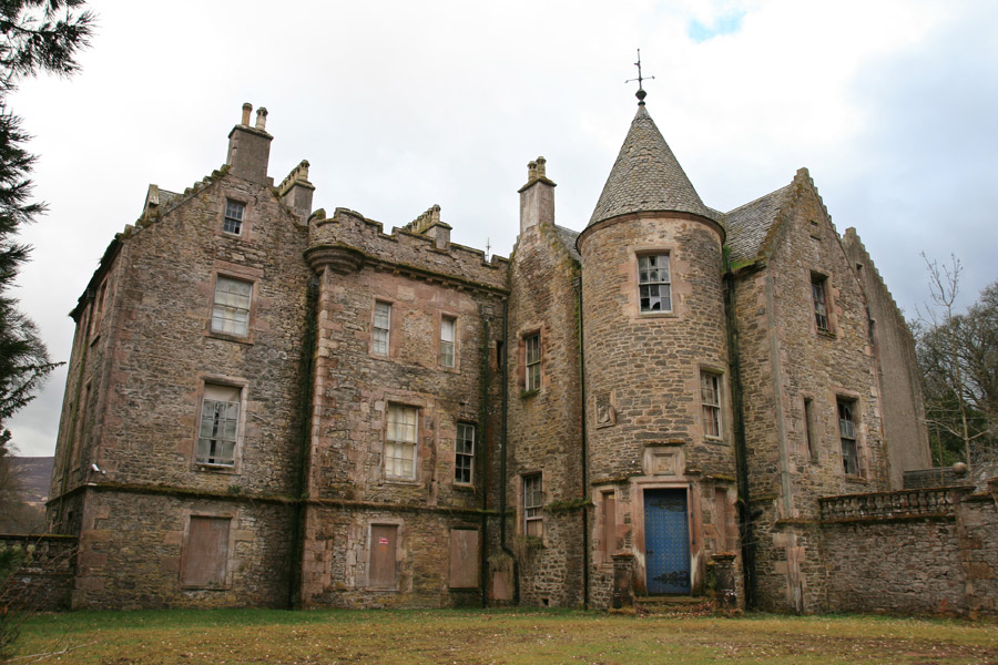 Eastend Castle in Carmichael, Lanarkshire Stravaiging around Scotland